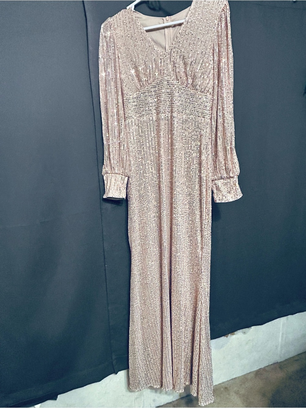 Elegant Rose Gold Sequin Long Sleeve Maxi Dress